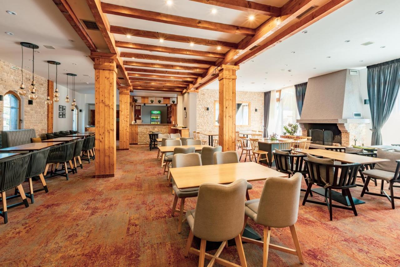 Hotel Sport, Resort 마르로보 외부 사진